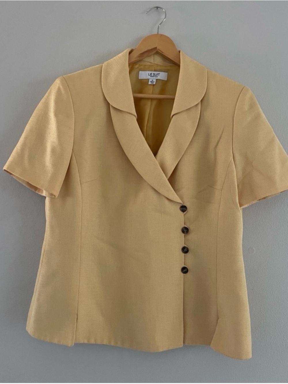 Le Suit Yellow Short Sleeve Blazer